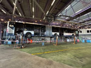 Production audiovisuelle assemblée générale CCIG dans entrepôt industriel TPG Genève