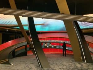 Stand horloger Watches and Wonders 2026 avec éclairage LED et scénographie immersive à Genève